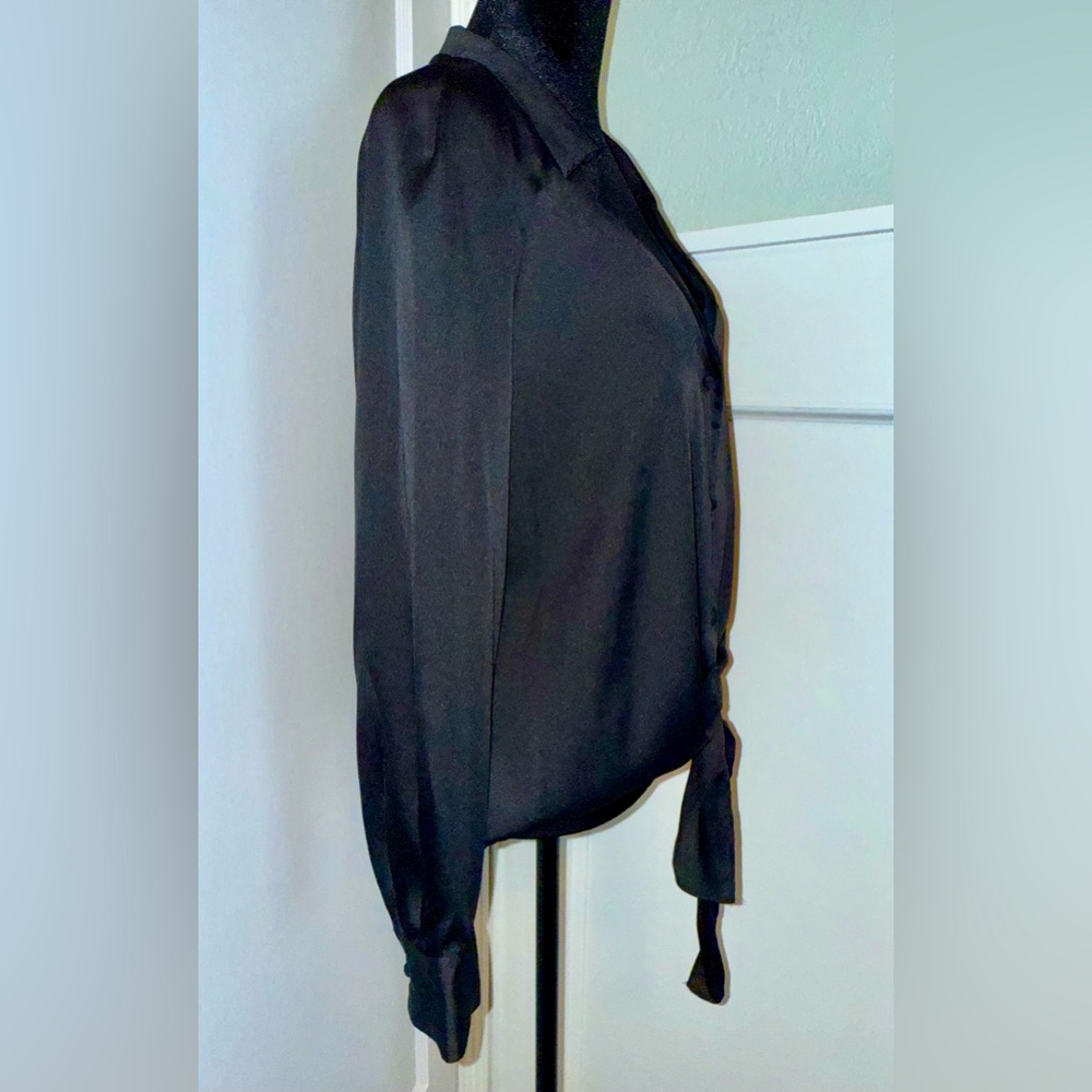 NWT Bar III Women’s Tie-Front Satin Top – Black – Size L - Picture 4 of 8